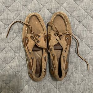 GUC size 6 women's brown Sperry boat shoes